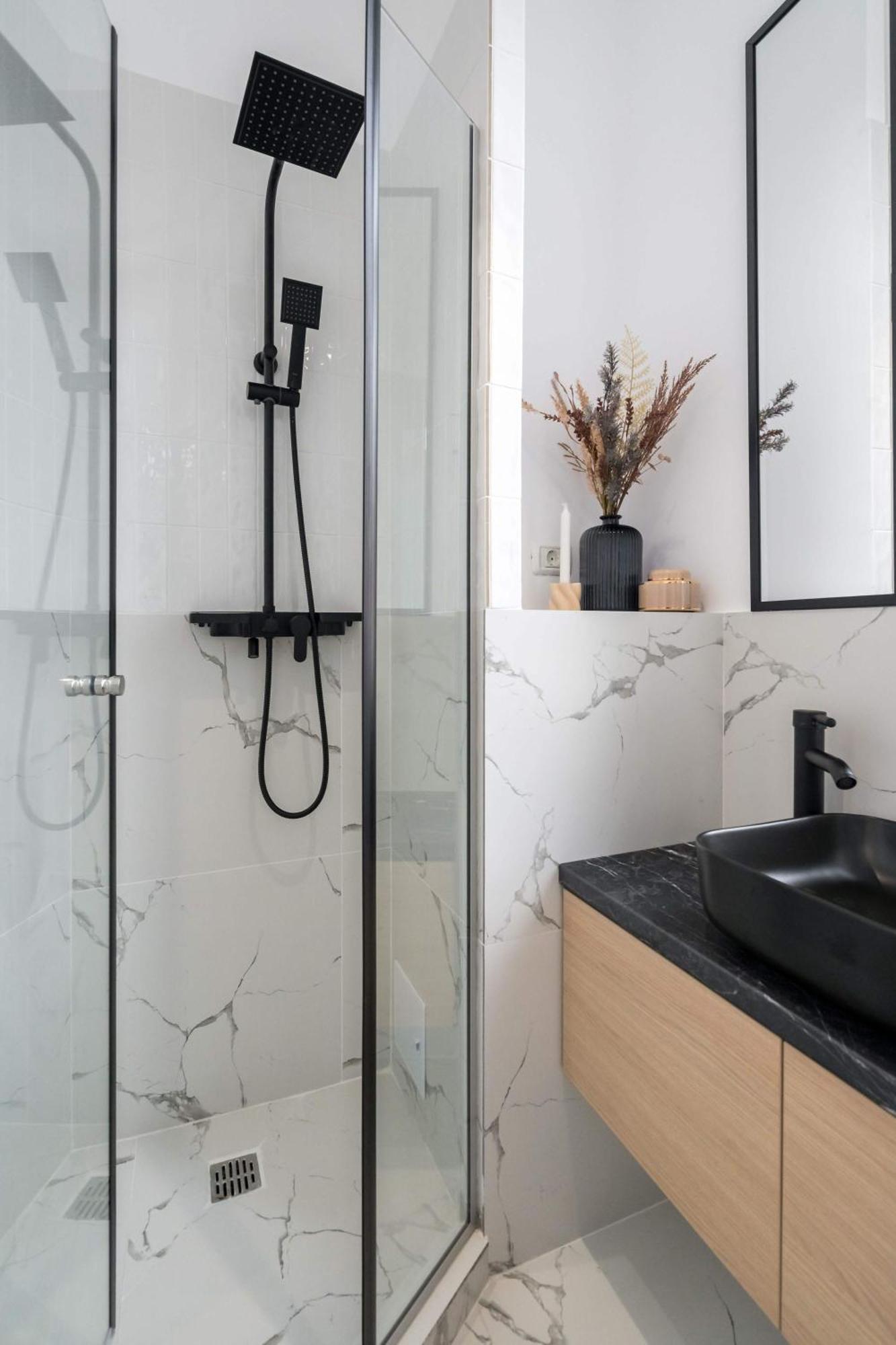 Gorgeous & Bright 2br - Steps From Old Town 布加勒斯特